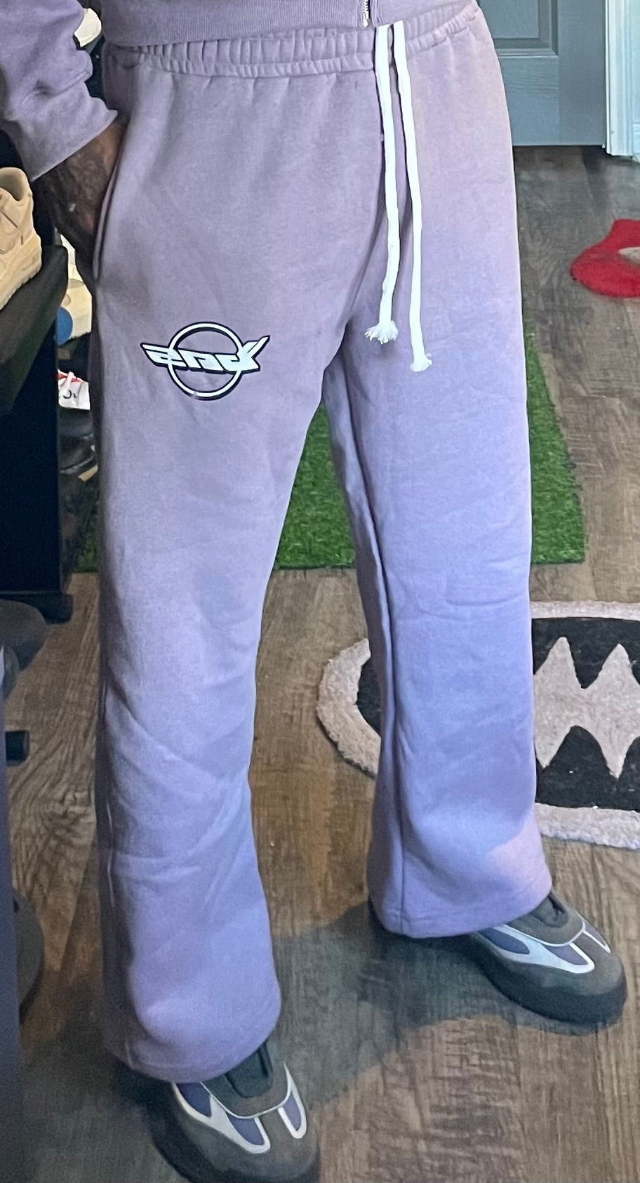 “Star WORLDTOUR” Violet Sweats